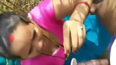 Telegu Slut Sucking Dick Of Her Customer Outdoors