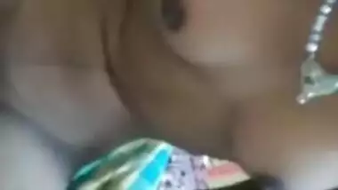 Indian model wants to get into the XXX world via amateur sex video