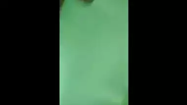 Hot Indian girl gives a XXX blowjob to her sex partner in the bed