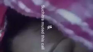 Orissa girl shoing her boobs