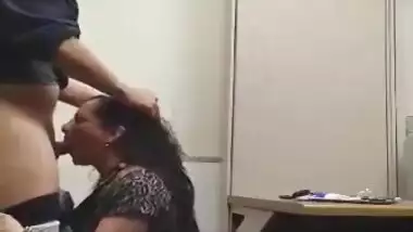 Bade Gand Wali Ladki Ki Lund Chusai