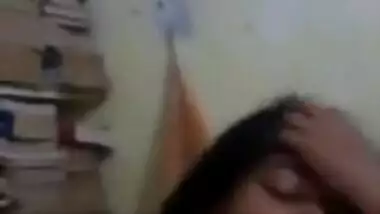 Indian college babe Anju filming her naked...