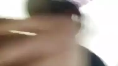 Indian Cute girl fingering vdo