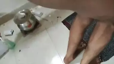 മലയാളി കഴപ്പ് തീർക്കുന്നു