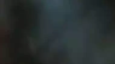 Muslim girl gives an Indian blowjob to her stepbrother