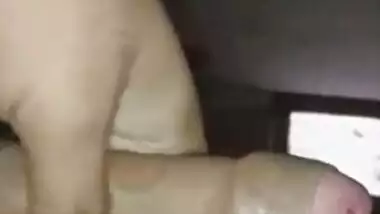 Hindi lovers sex MMS on the net