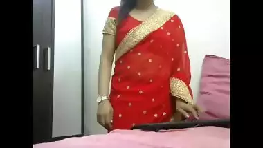 indian bhabhi kavita saina wearing sari