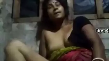 Today Exclusive- Horny Bhabhi Masturbating