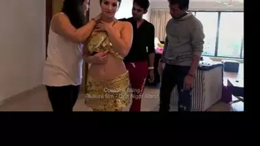 Khushi Khushi Kumari Raizada Ki Xxx - Sunny Leone Xvideo With An Indian Actor At Movie Shooting free indian xxx  tube